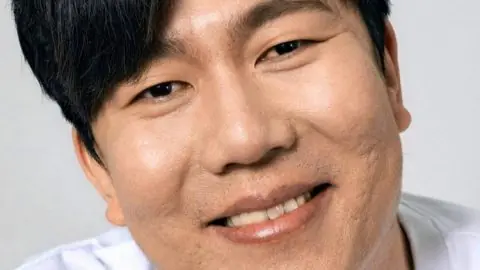 Jang Gyeok Soo (장격수 1983)
