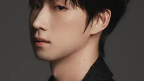 Kang Hee Goo (강희구 1998)