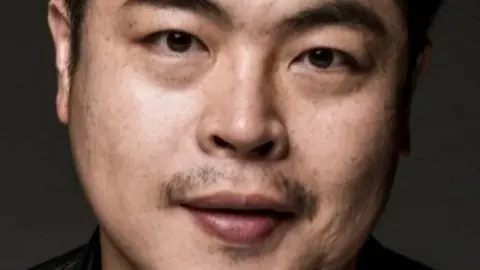 Kim Hong Bu (김홍부 1981)