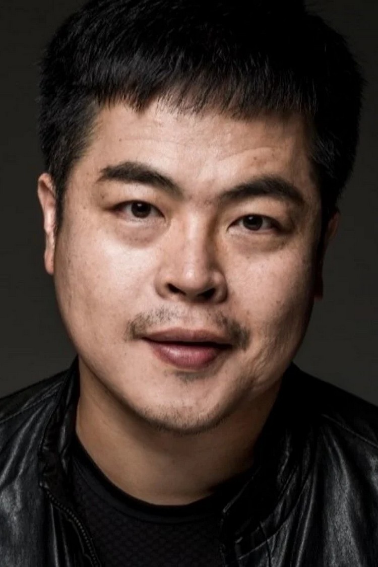 Kim Hong Bu (김홍부 1981)