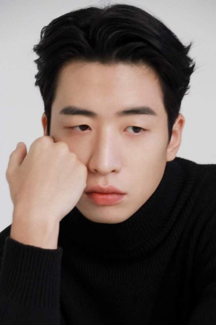 Yoo Su Bin (유수빈 1992)