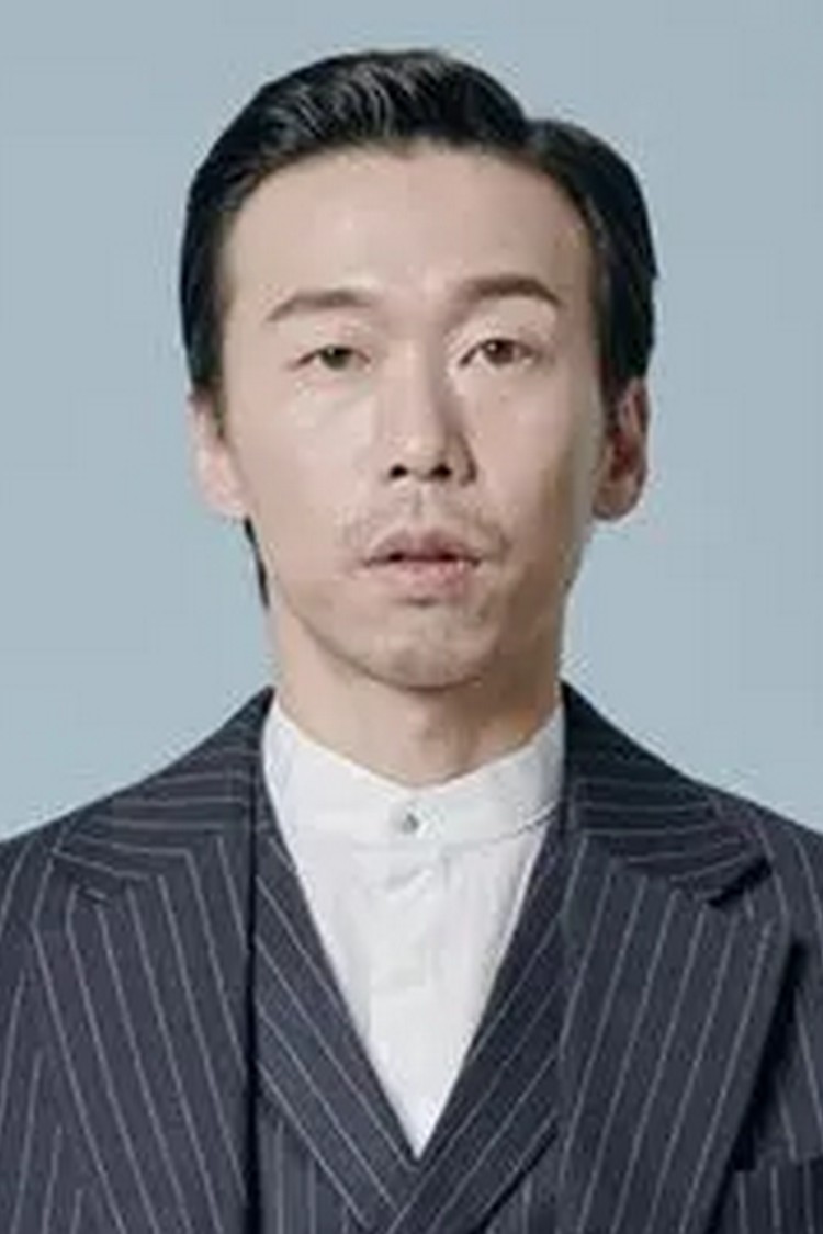 Yoon Byung Hee (윤병희 1981)